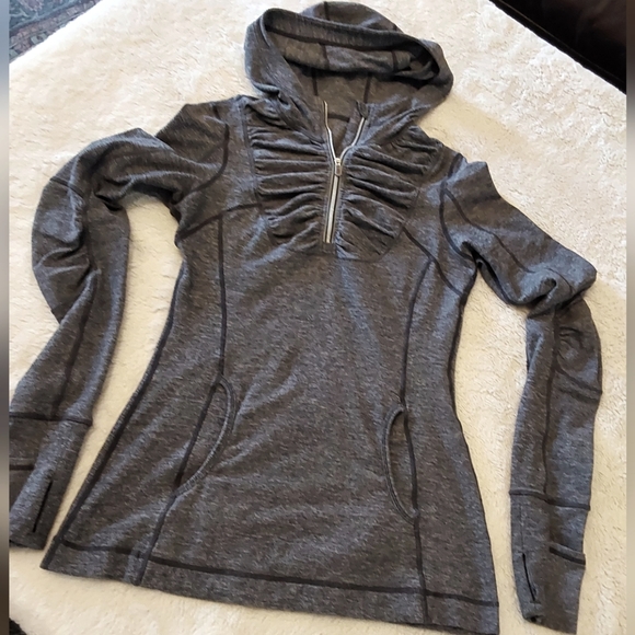🌺 NEW Lululemon Gray Run Resolution 1/4 Zip Define Shacket/Jacket - Picture 13 of 16